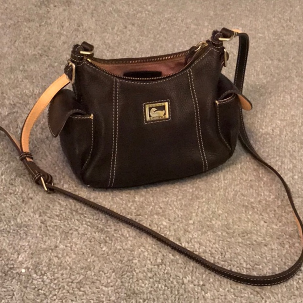 Dooney and Bourke shoulder bag